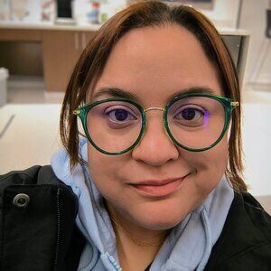 Meet your Posher, Lilly